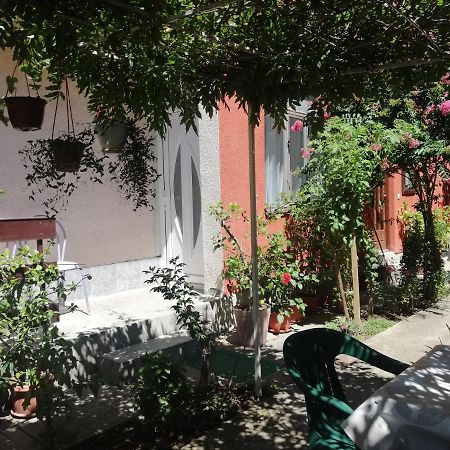 Apartman Nana Jagodina Buitenkant foto