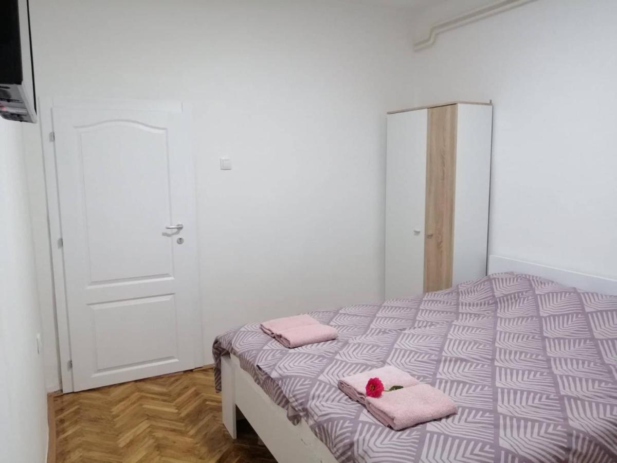 Apartman Nana Jagodina Buitenkant foto