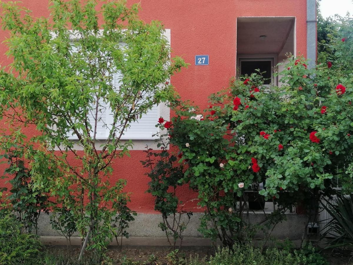 Apartman Nana Jagodina Buitenkant foto