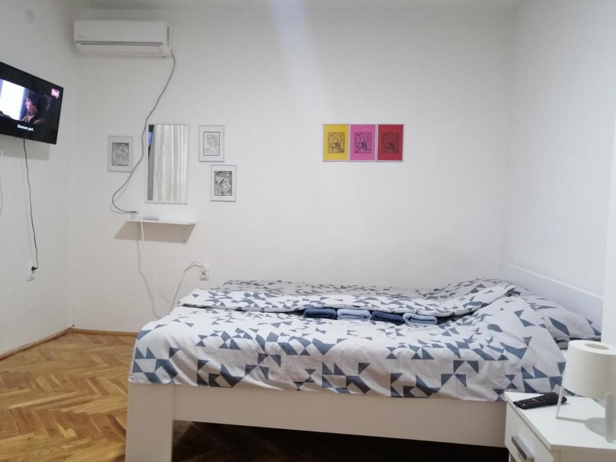 Apartman Nana Jagodina Buitenkant foto