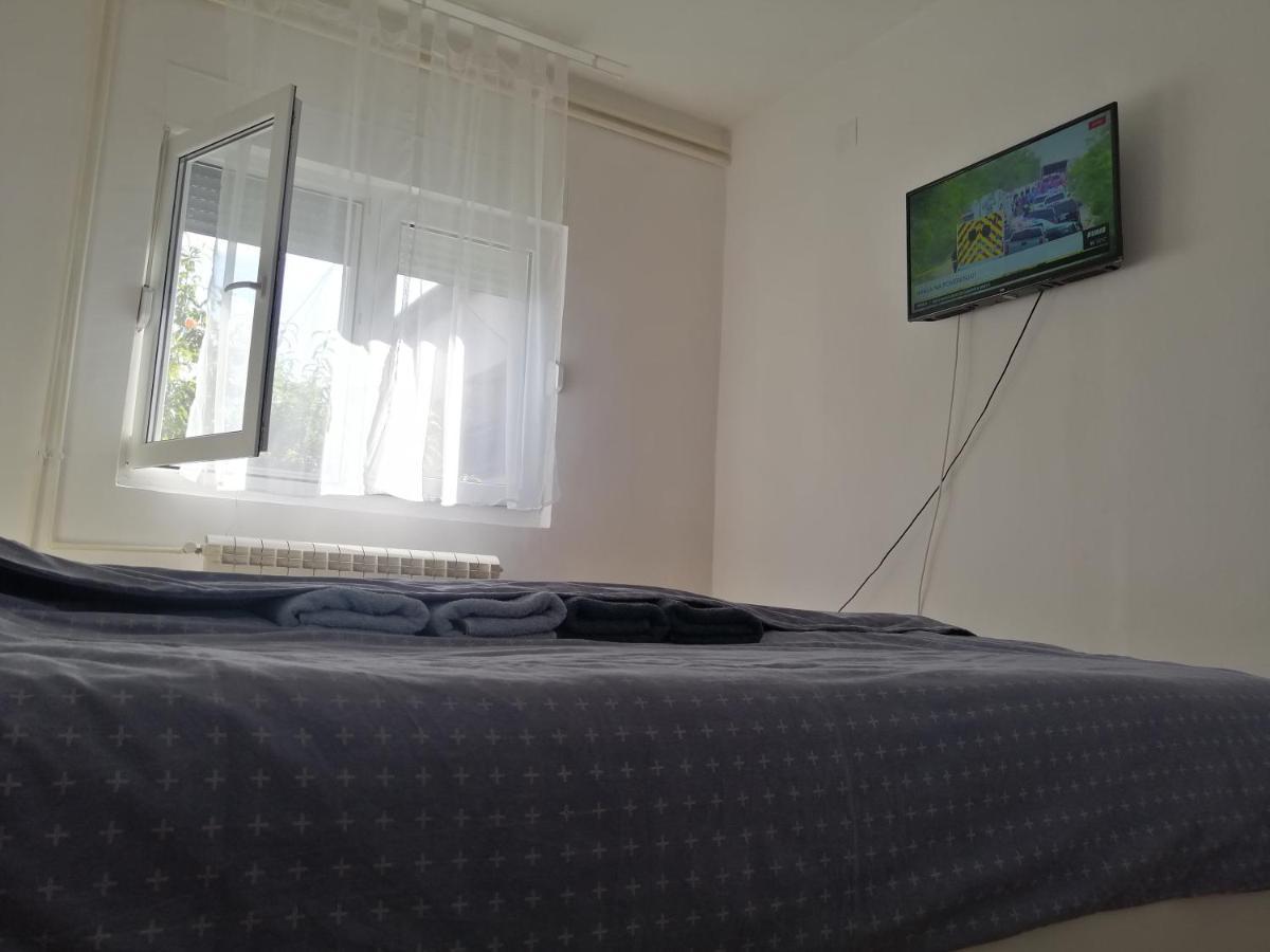 Apartman Nana Jagodina Buitenkant foto